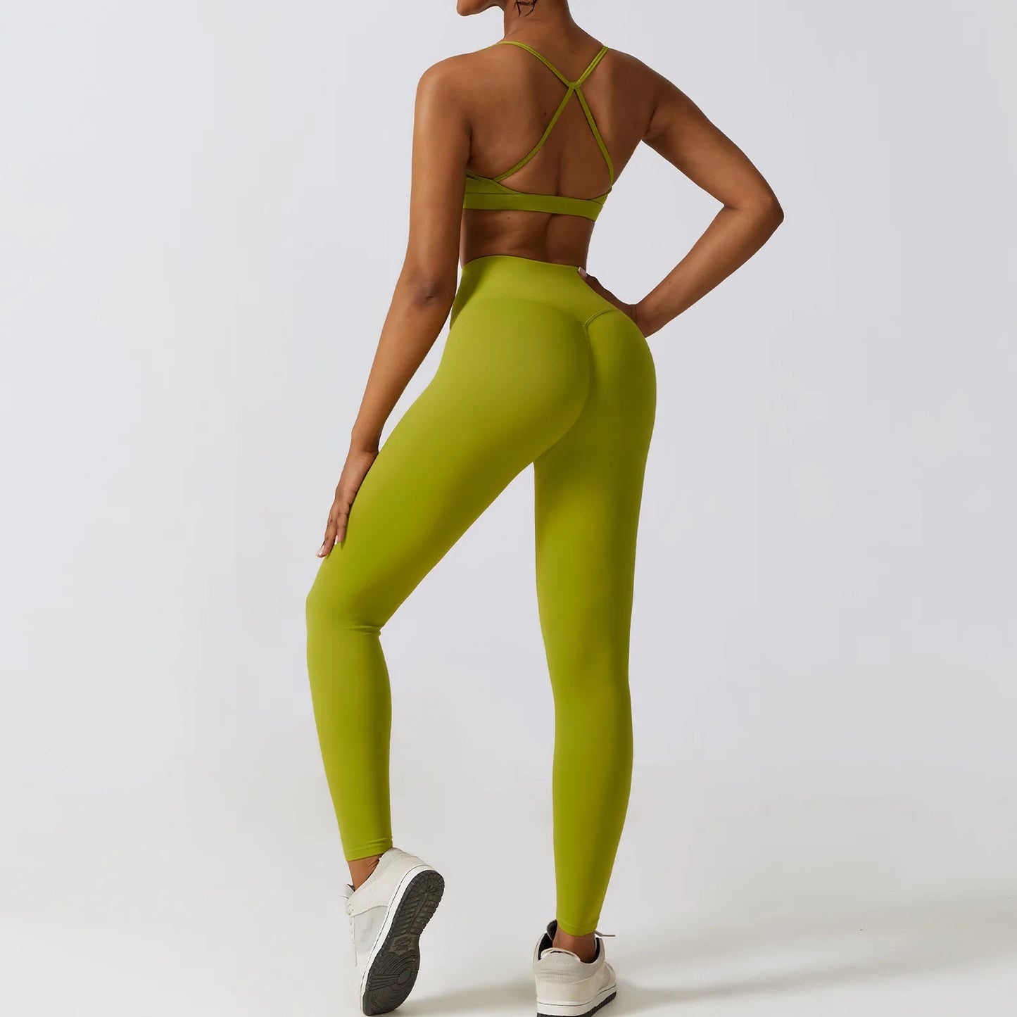 Diana. Peeking Top Activewear